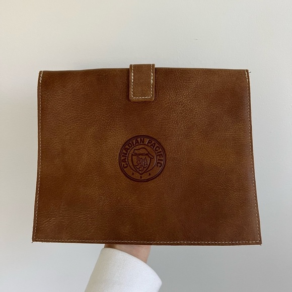 CP Logo Embossed Envelope - Picture 4 of 5